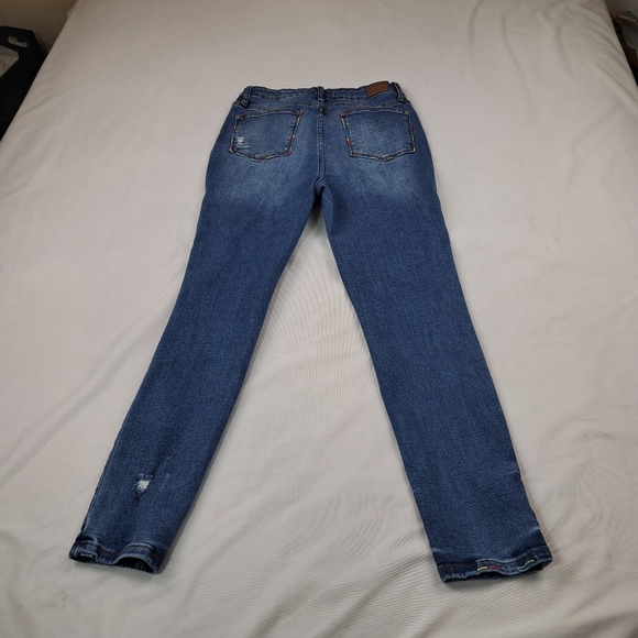 Judy Blue Skinny Fit Distressed High Rise Stretch Jean Size 9/29 - Picture 8 of 10